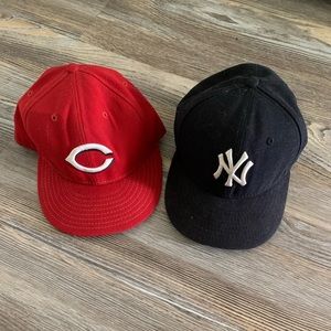 2 MLB caps (size 7) Yankees